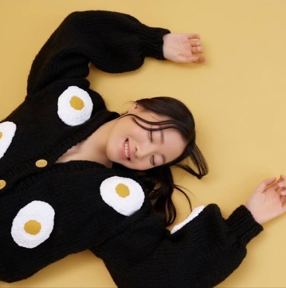 Society Mano Handmade Knit Girlhoodcore Boho Dopamine Black White Egg Sweater M